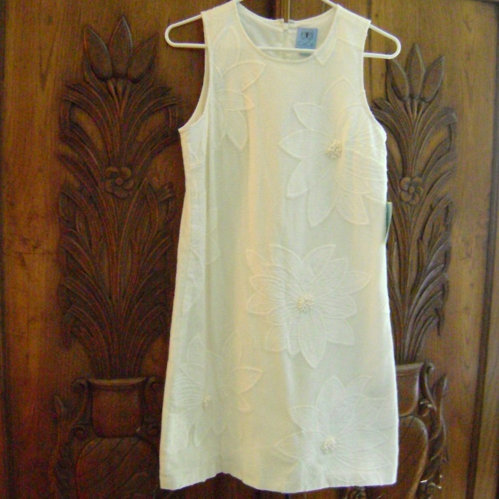 NWT CeCe Antique White Size 2 Sleeveless Dress